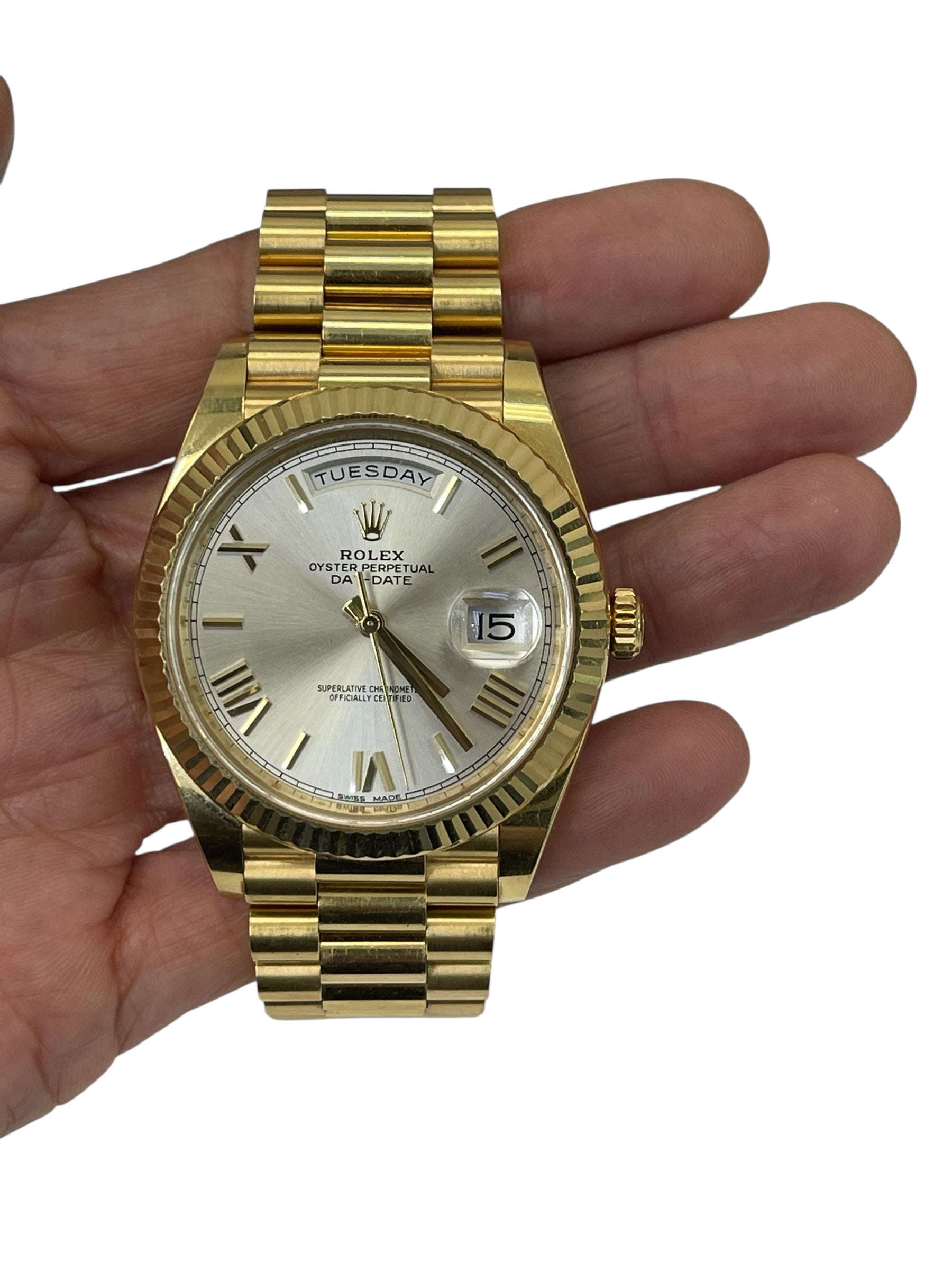 Rolex President Day Date 40mm Silver Roman Dial 228238