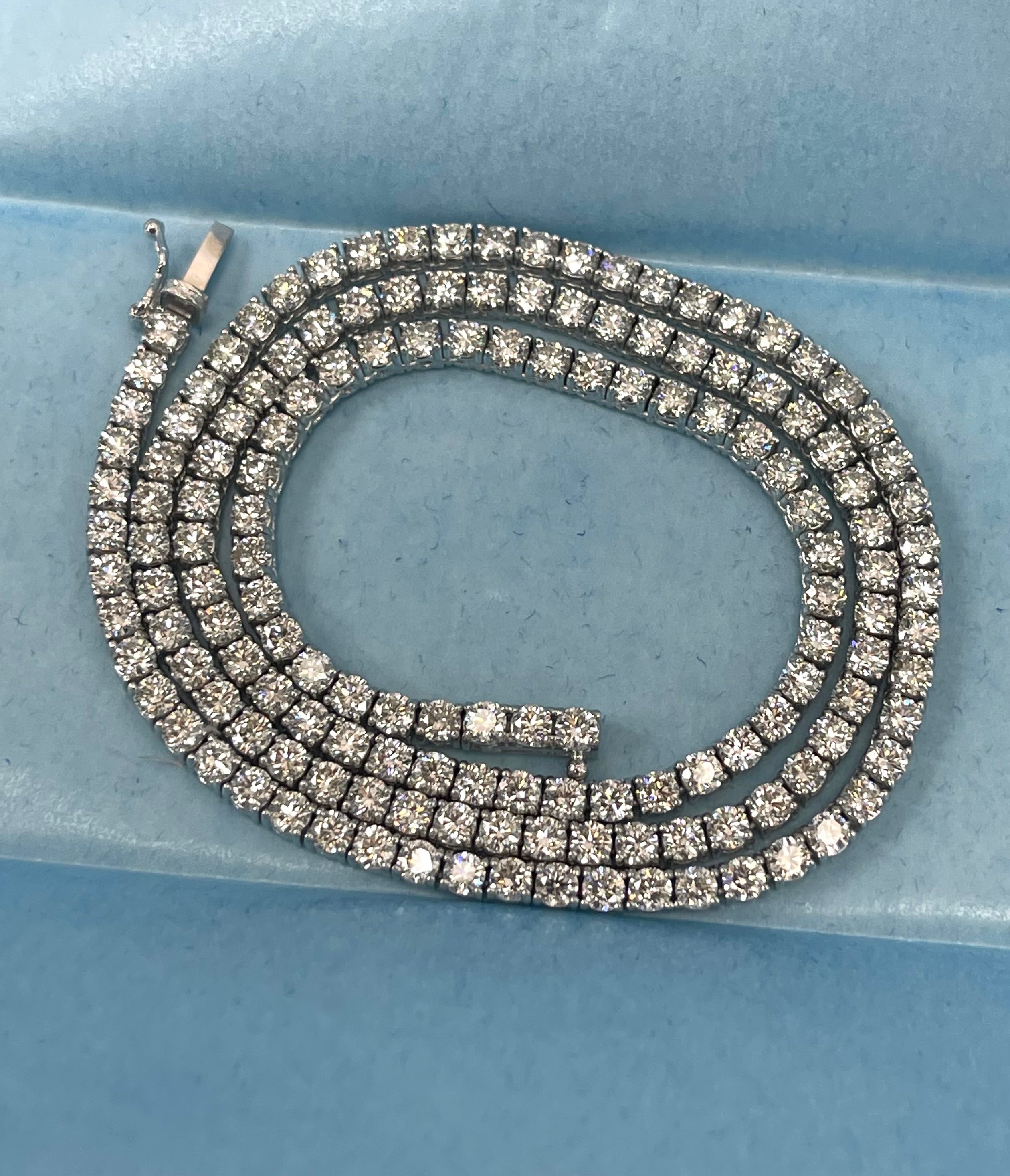 Round Brilliant Diamond Tennis Necklace Chain White Gold 18kt