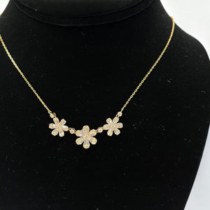 Three Flowers Baguette Diamond Necklace Yellow Gold 18kt