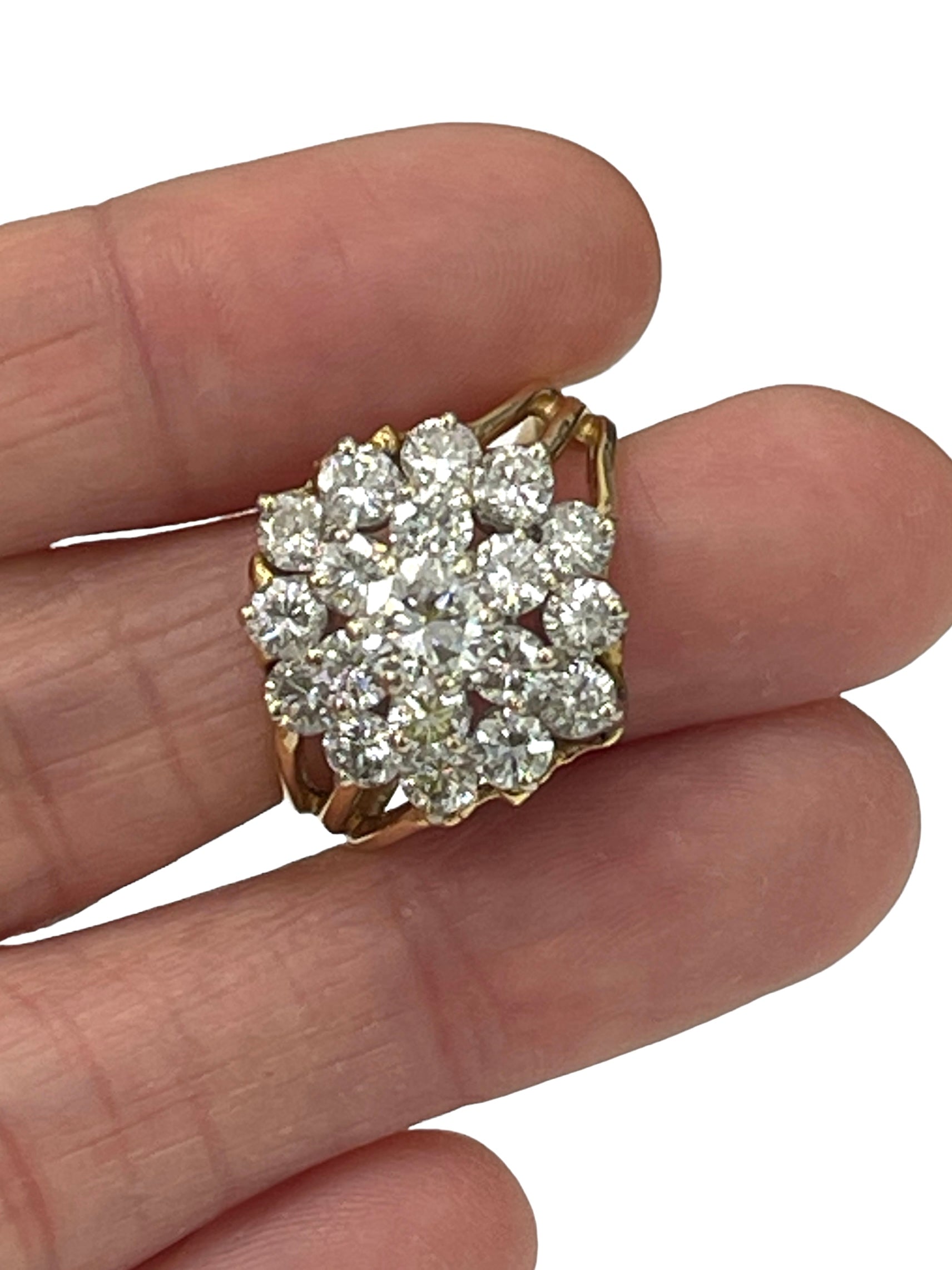 Round Brilliant Diamond Cluster Ring Yellow Gold 14kt