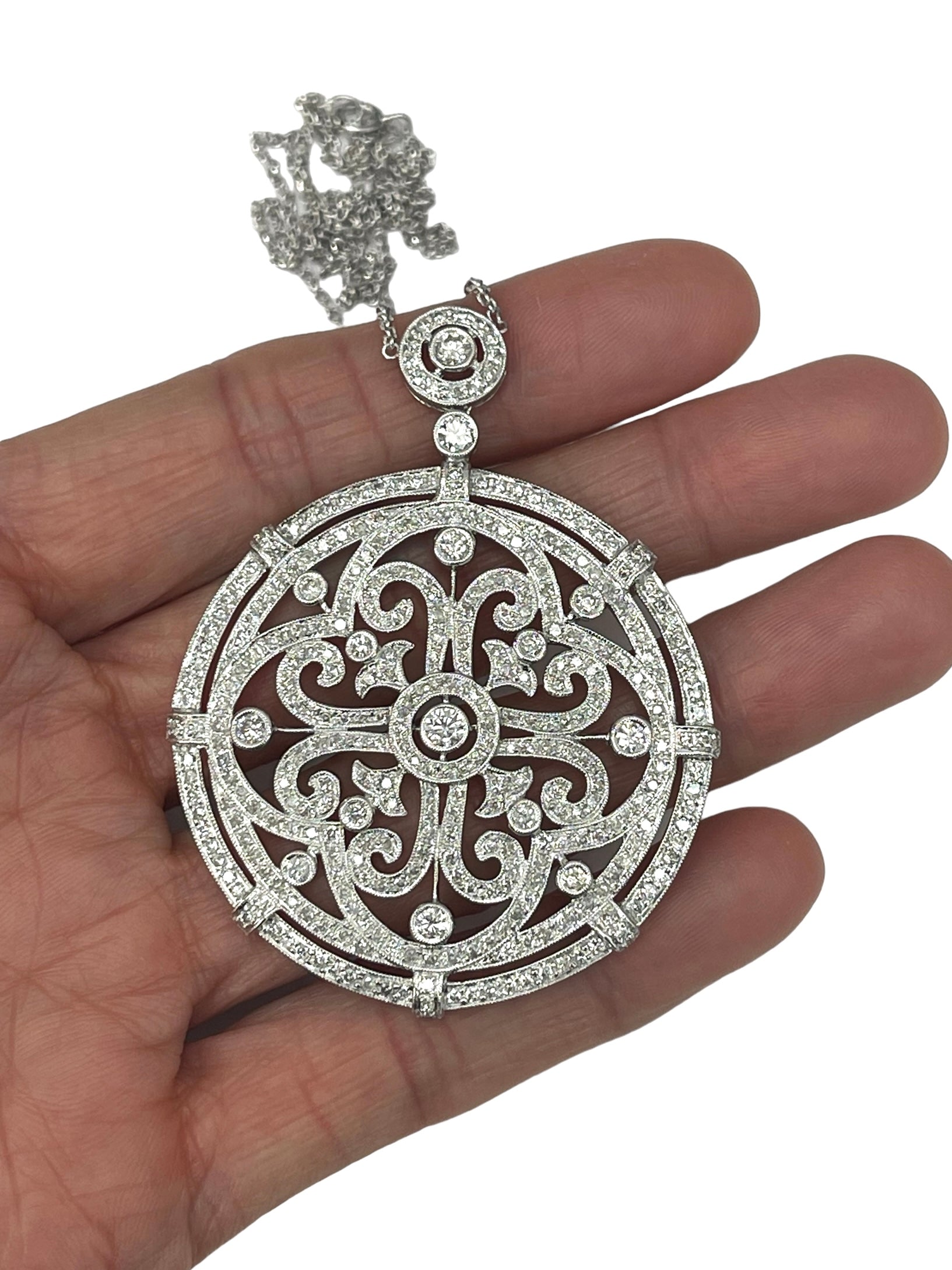 Art Deco Medallion Round Brilliant Diamond Pendant Chain 14kt