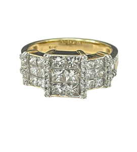 Princess Cut Illusion Diamond Ring with Round Brilliant Accents Yellow Gold 14kt