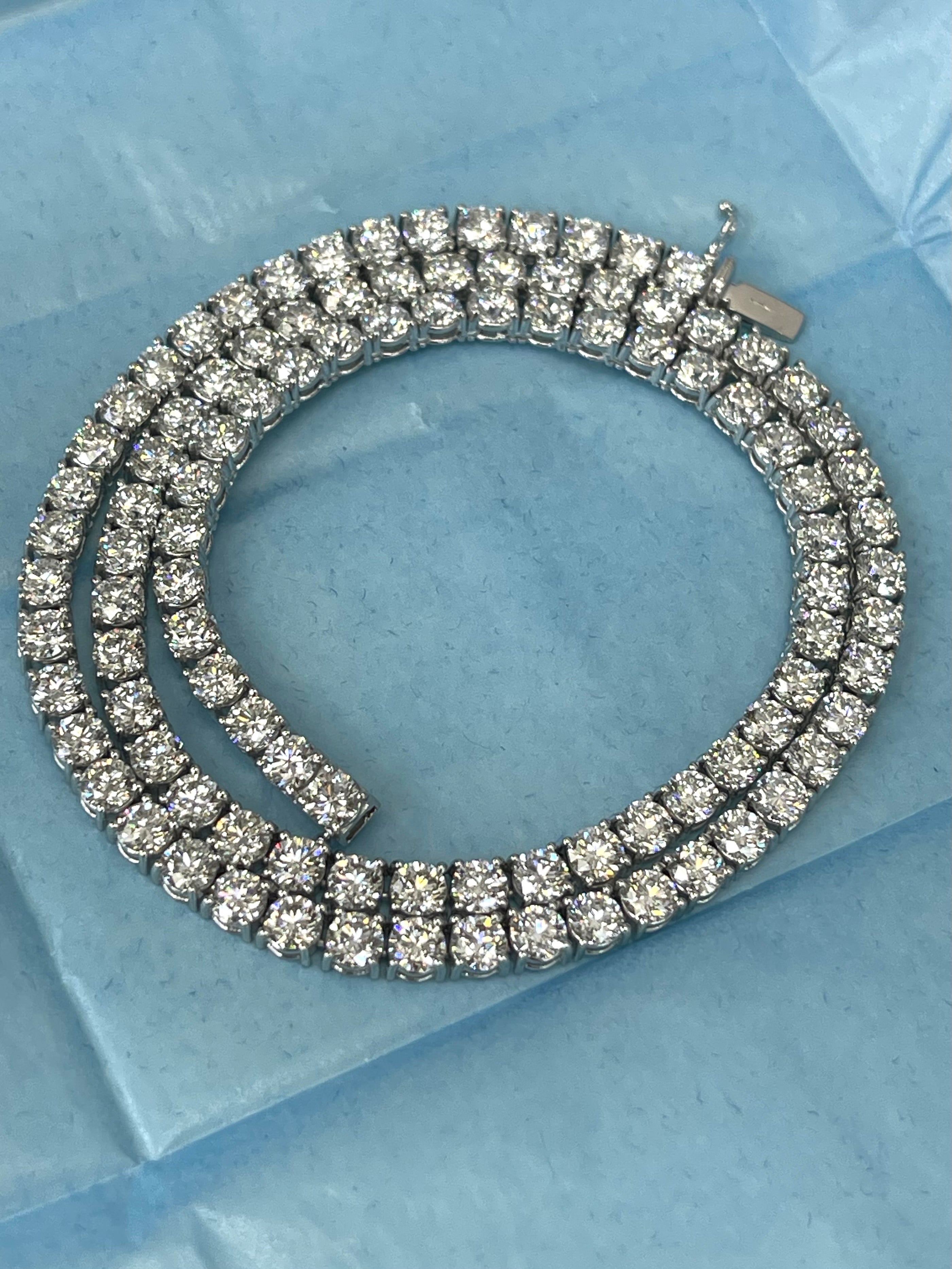 Round Brilliant Tennis Necklace Chain White Gold 18kt