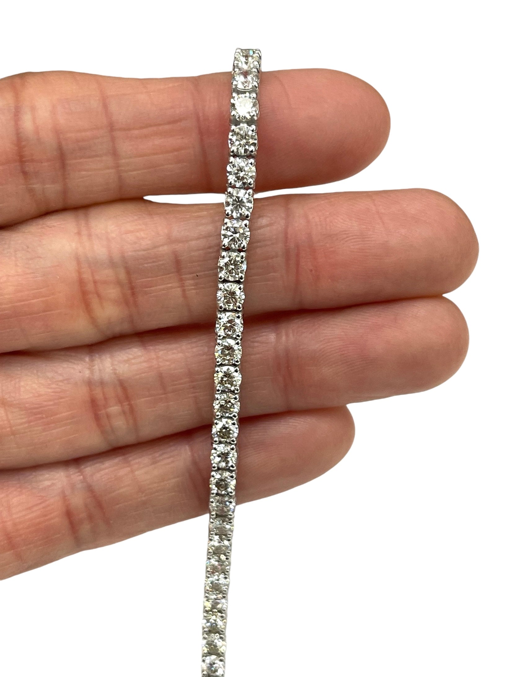 Round Brilliant Diamond Tennis Bracelet 6.43 Carats White Gold