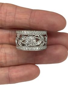 Wide Floral Round Brilliant Diamond Ring White Gold 18kt