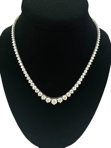 Round Brilliant Graduated Diamond Tennis Necklace White Gold 18kt