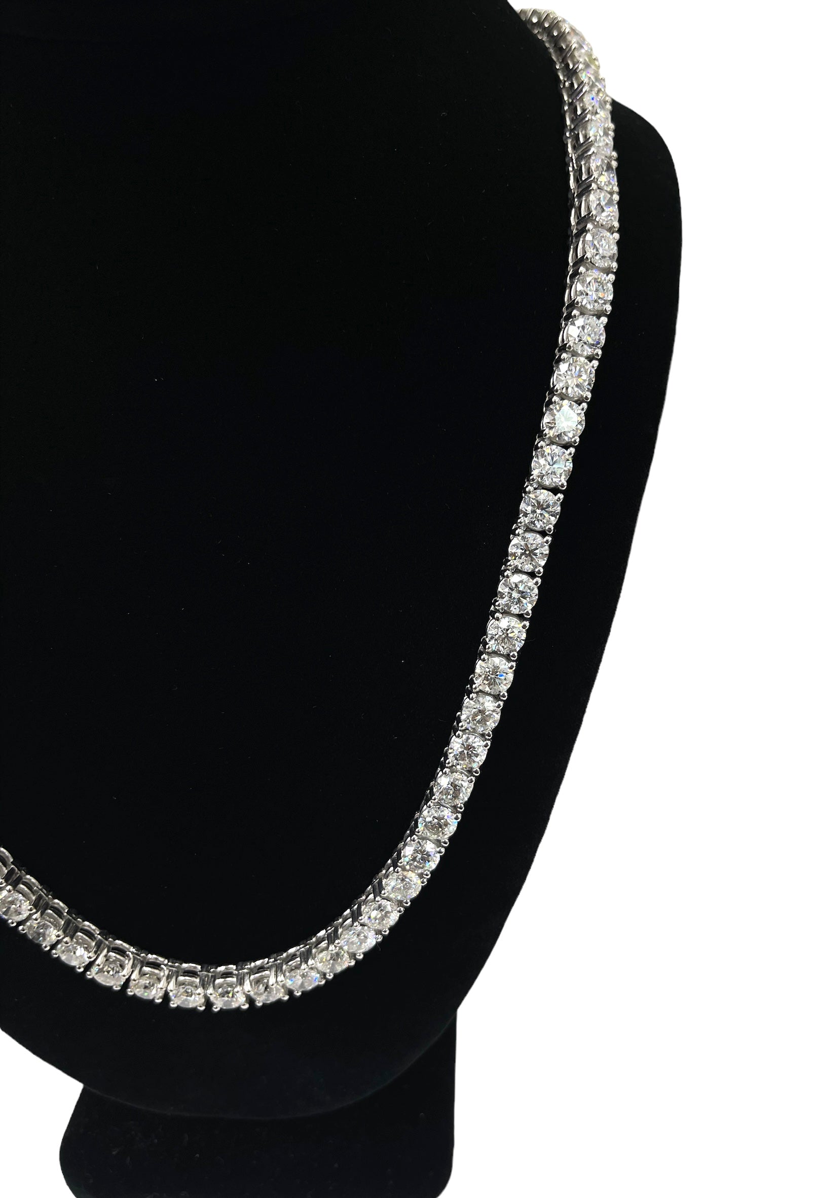 Round Brilliant Tennis Chain Necklace 65.32 Carats White Gold 14kt
