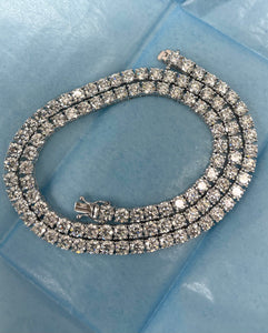 Round Brilliants Diamond Tennis Line Necklace 24.84 Carats White Gold