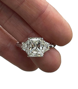 Radiant Cut Diamond Engagement Ring GIA Certified 3.01 Carats