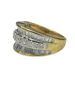 Two Row Baguettes with Round Brilliant Diamond Ring Yellow Gold 14kt