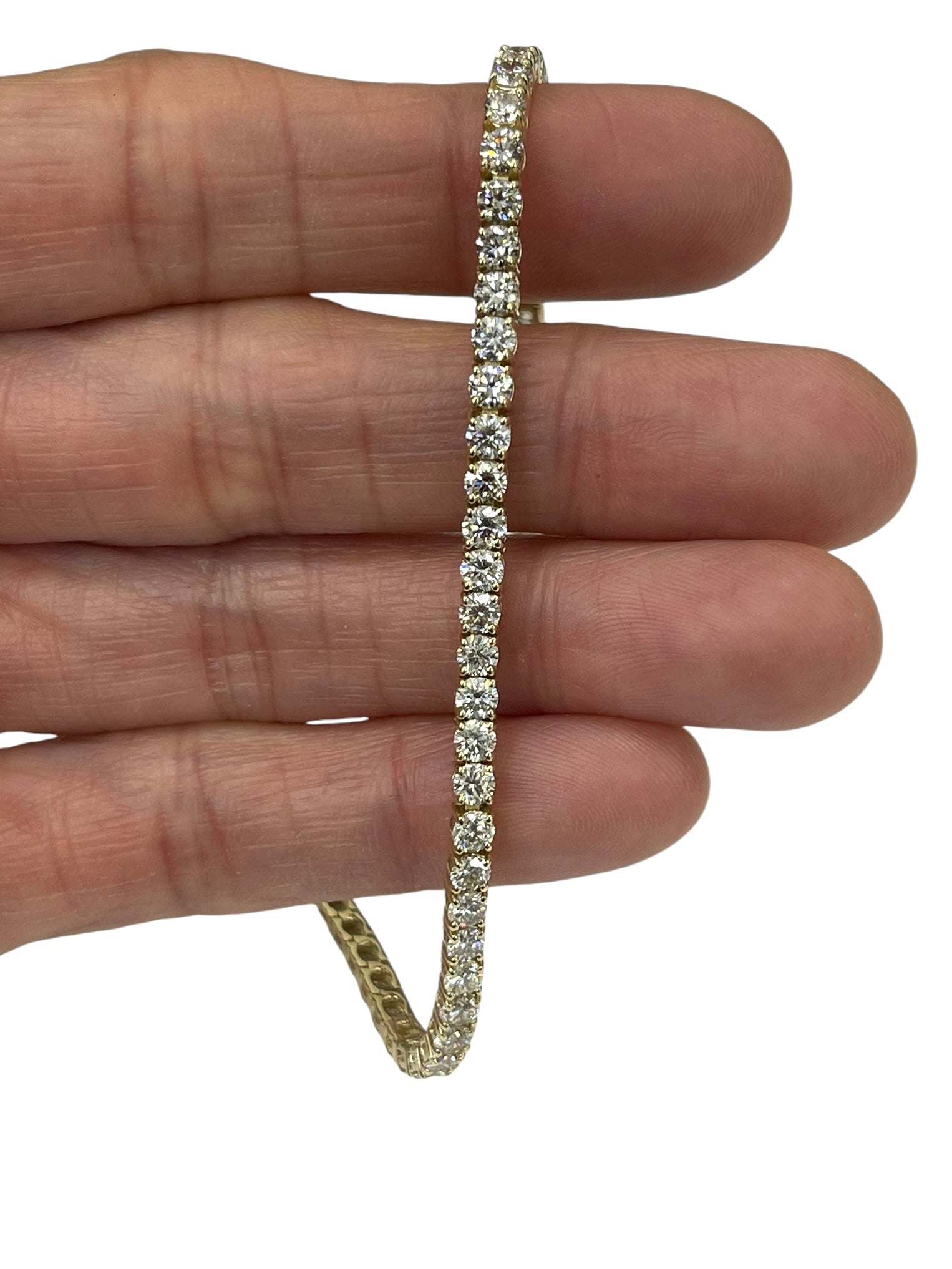 Round Brilliants Tennis Diamond Bracelet 5.32 Carats White Gold