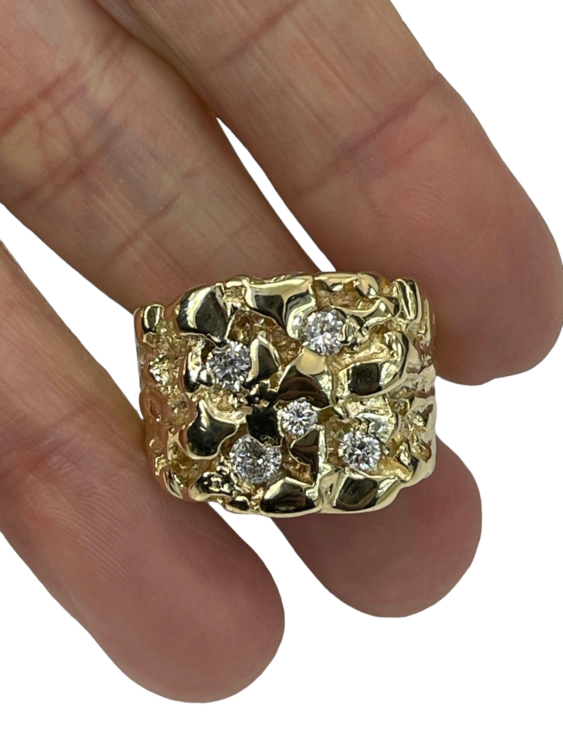 Nugget Round Brilliant Diamond Ring Yellow Gold 14kt