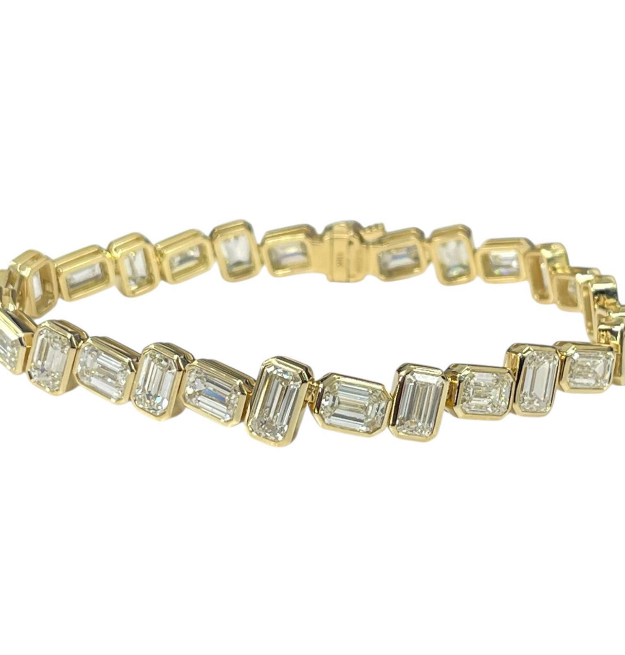 Emerald Diamond Bezel Bracelet 18kt Yellow Gold