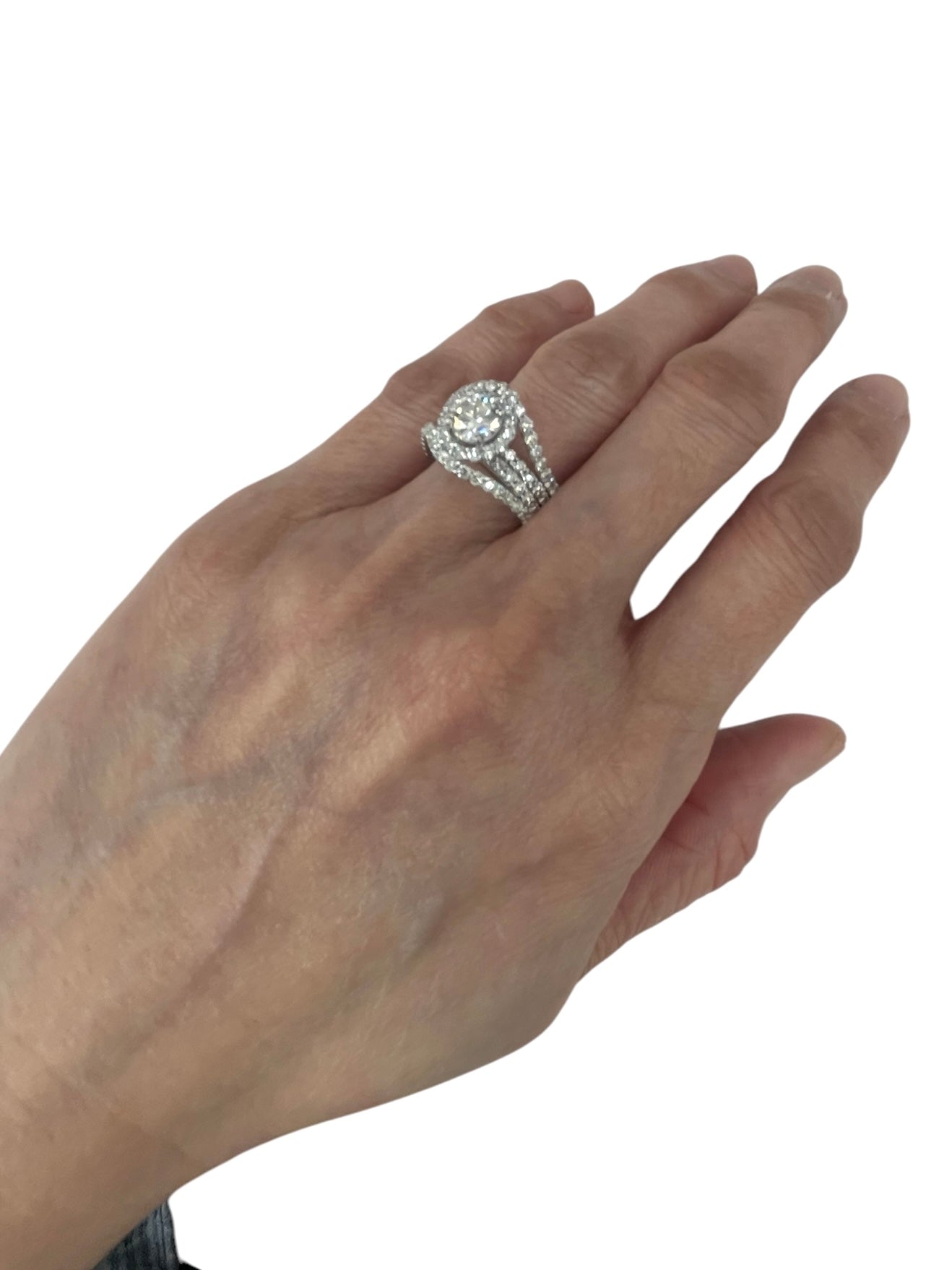 Round Brilliant Cocktail Diamond Ring GIA Certified 18kt