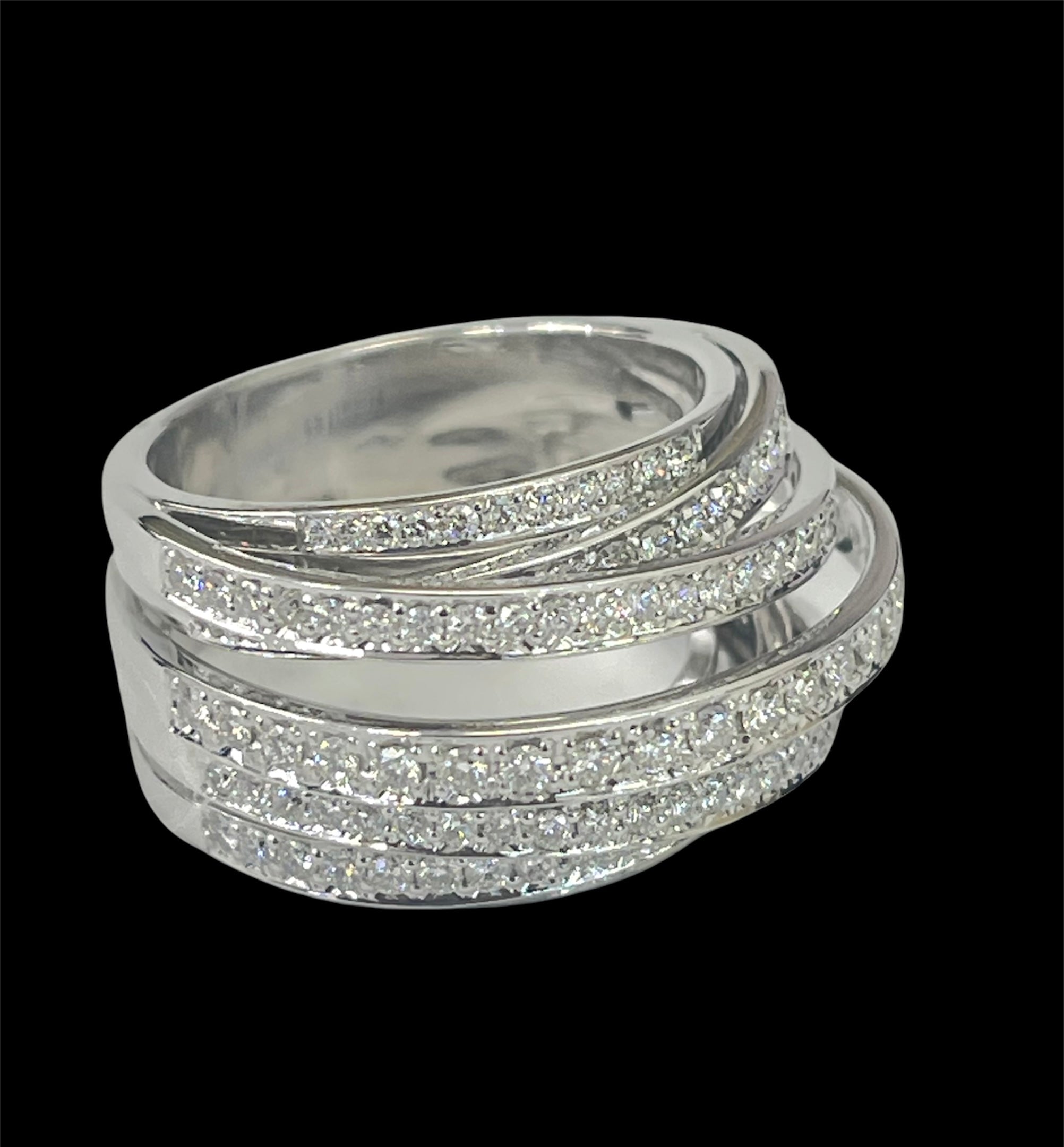 Round Brilliants Seven Ropes Fashion Diamond Ring White Gold 18kt