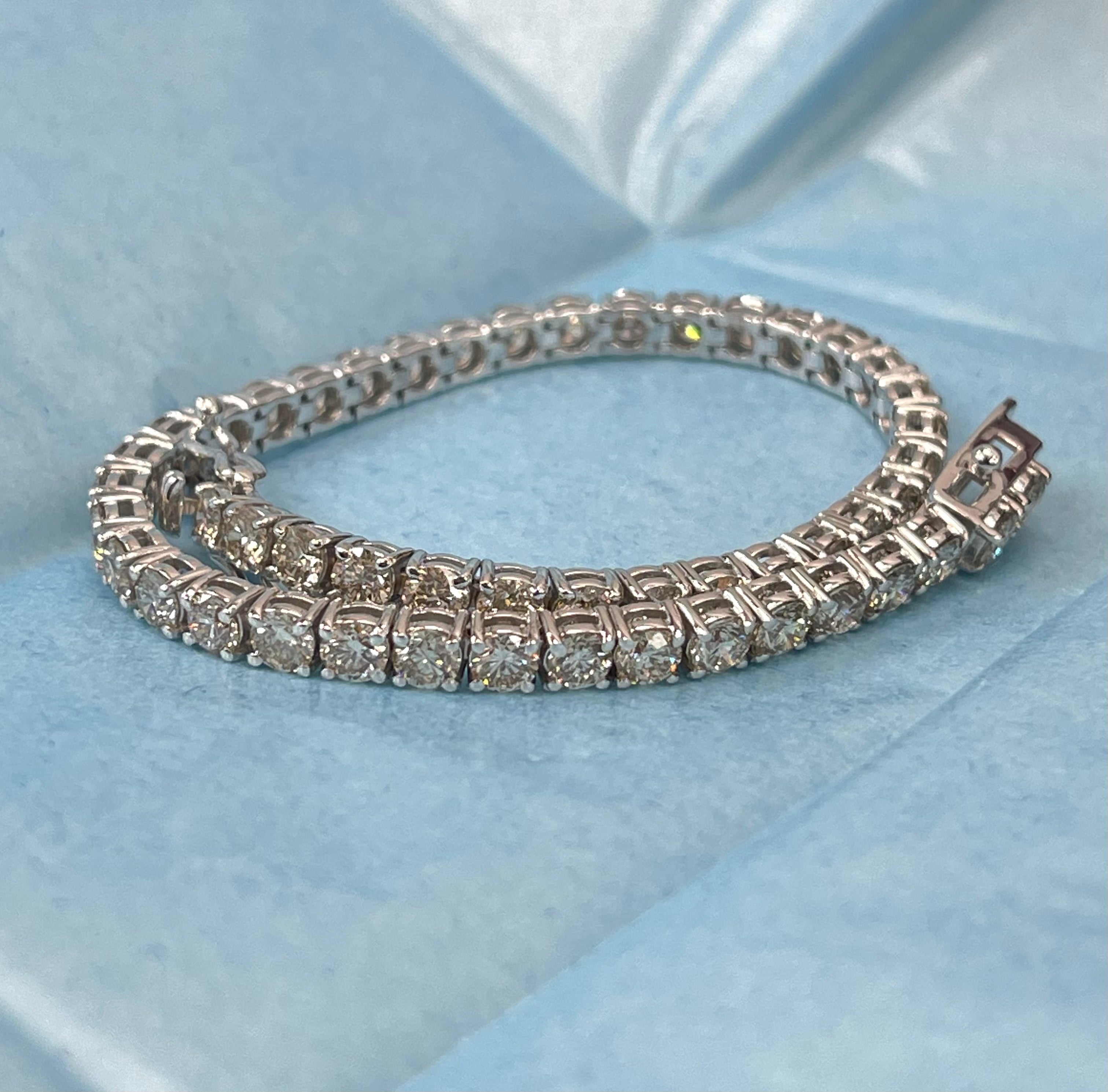 Tennis Bracelet Round Brilliants Diamonds 7.62 Carats White Gold