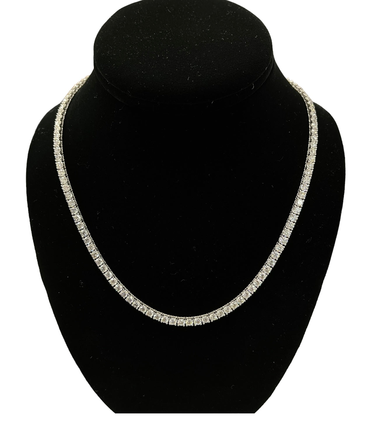 Tennis Diamond Necklace Chain Round Brilliants 22.46 Carats White Gold