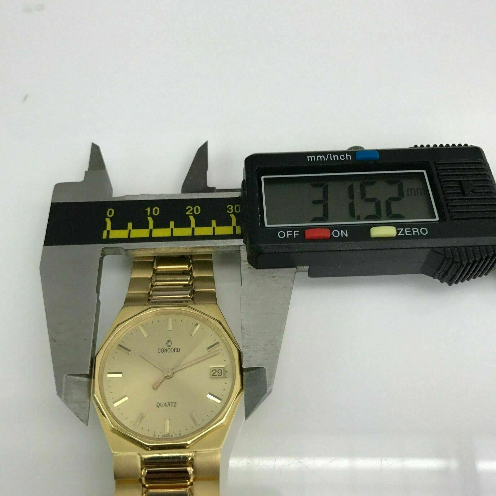 Concord Mariner Watch Solid 18 Karat Yellow Gold 4.17 Ounces 18K 32 MM Quartz