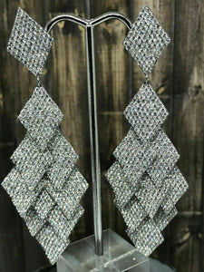 Diamond Earrings for Women in 18K Gold VVS Clarity E-F Color