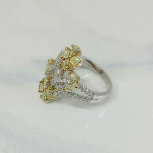 1.37ct - 18k White Gold Natural Fancy Color Pear & Round Diamond Ring