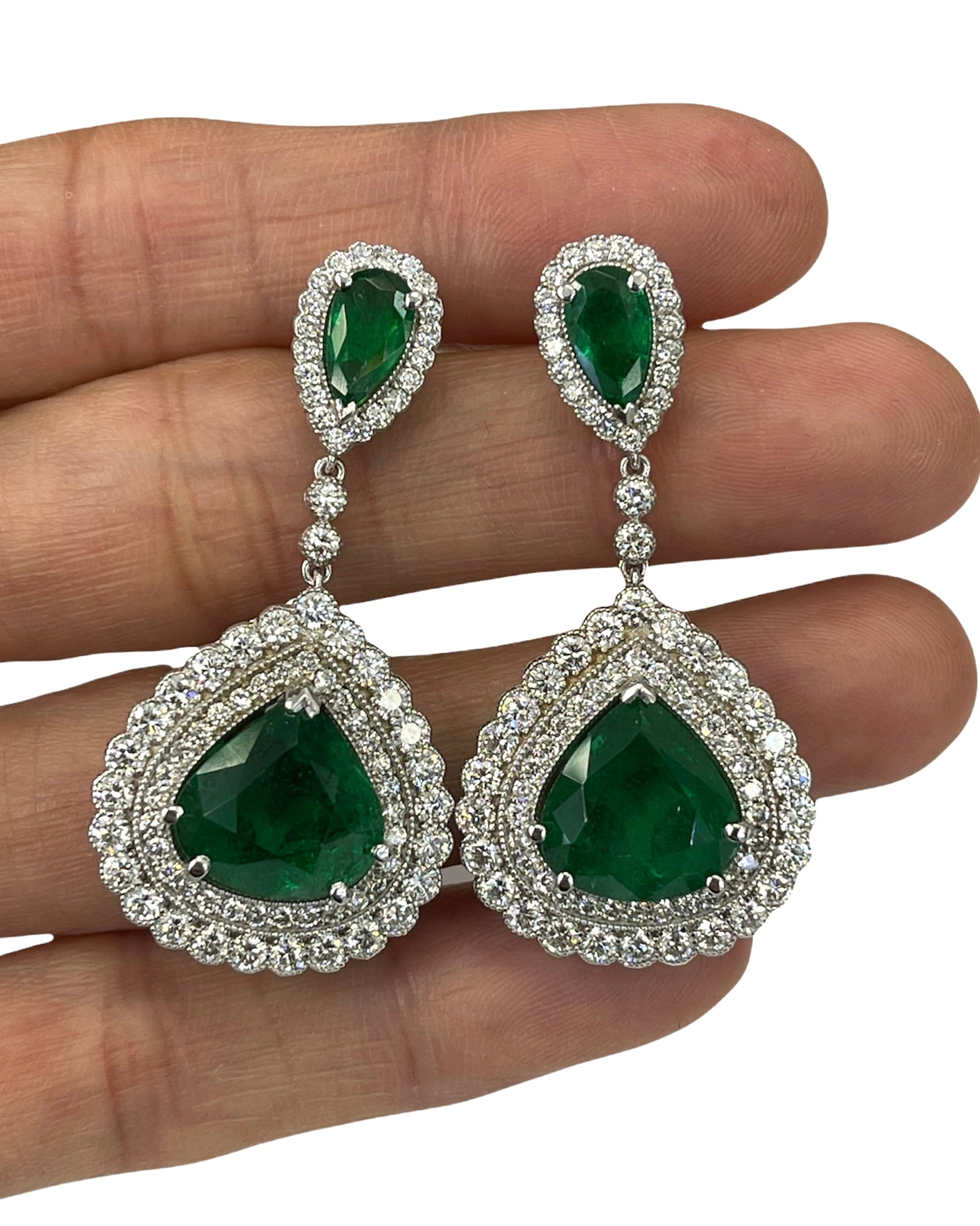 Columbian Emerald Gem Diamond Dangling Earrings White Gold 18kt