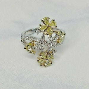 1.37ct - 18k White Gold Natural Fancy Color Pear & Round Diamond Ring