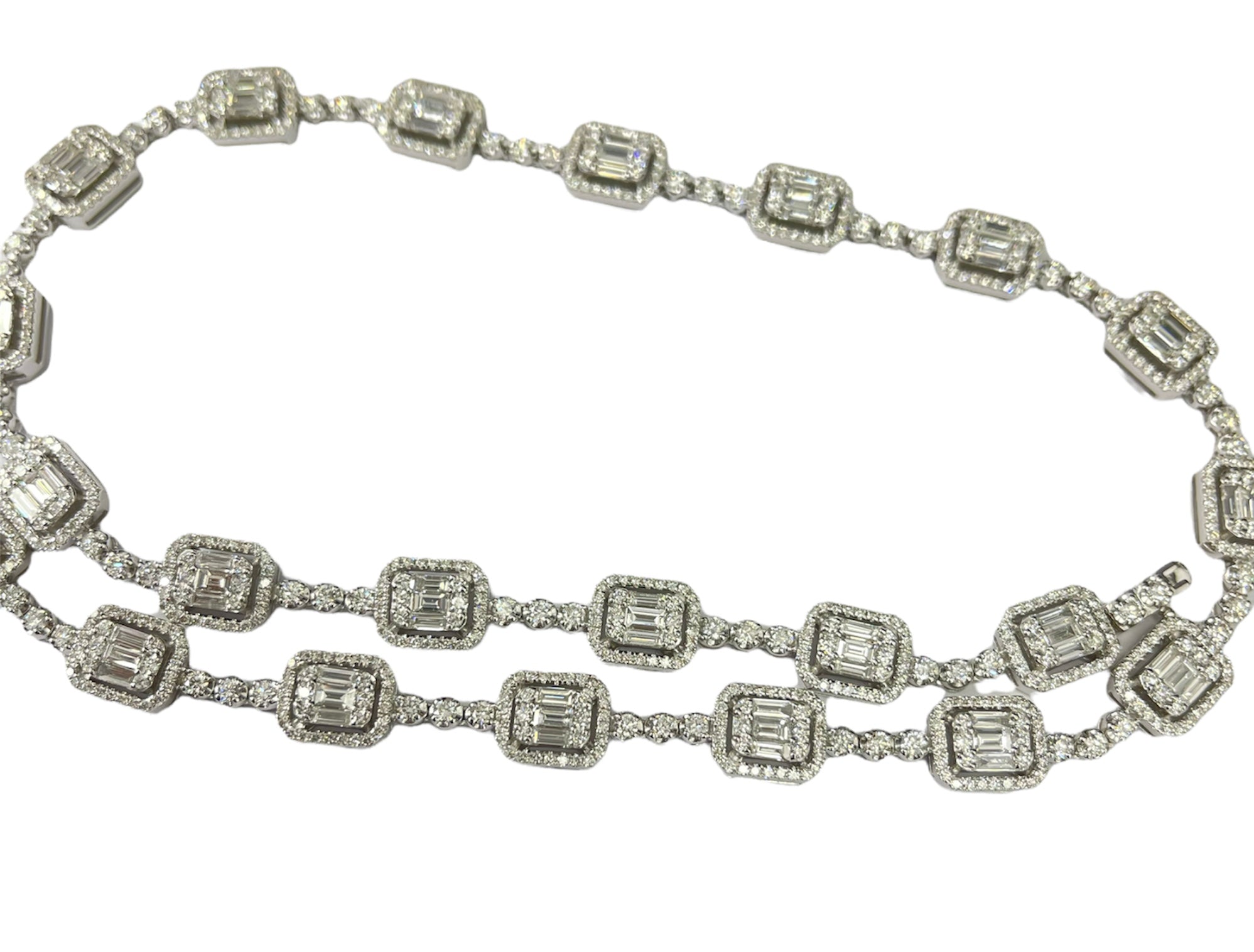 Baguettes and Rounds Cluster Diamond Necklace 18kt White Gold