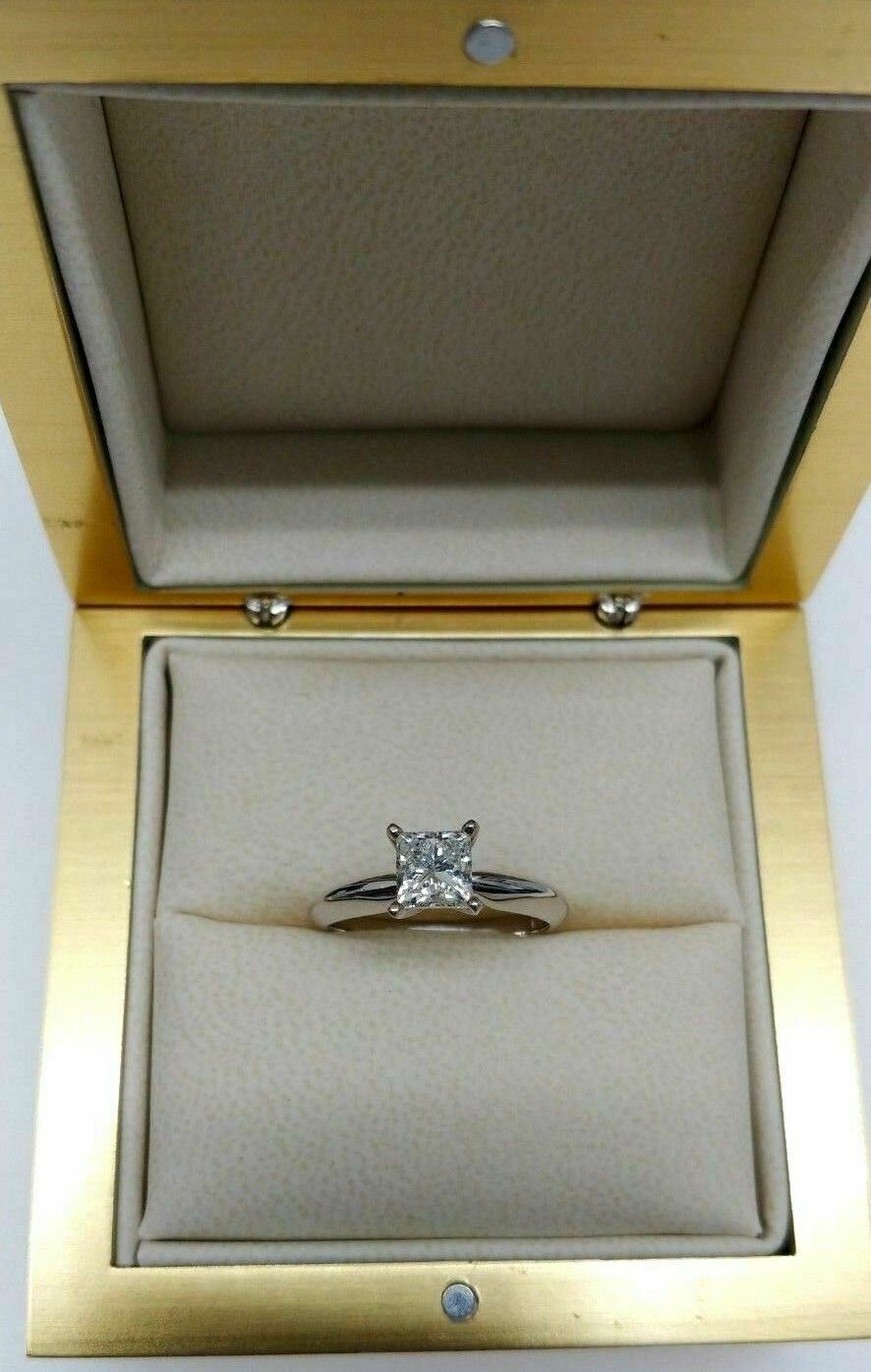 1.00CT AGS Certified F-G/SI2 Princess Cut Diamond Solitaire Platinum Ring