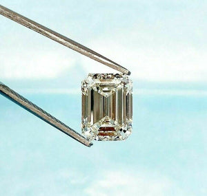 Loose GIA Diamond - 2.72 Carats GIA Emerald Cut K VVS2 Diamond