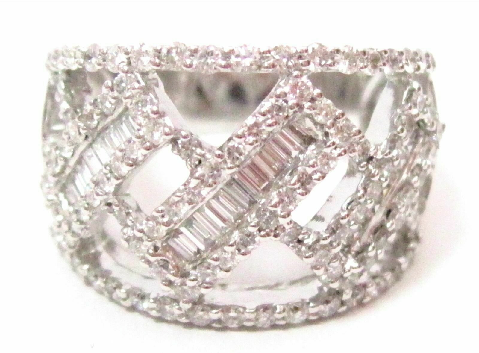 1.55 TCW Round & Baguette Cut Cocktail Diamond Ring Size 7 G VS1 14k White Gold