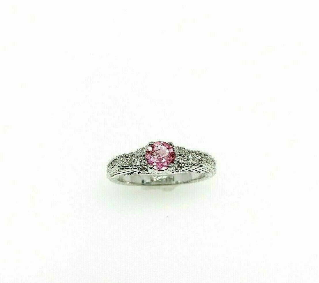 0.91 Carats t.w. Diamond and Pink Tourmaline Wedding/ Anniversary Ring 18K Gold