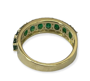 Emerald Oval Gem Single Row Diamond Ring Yellow Gold