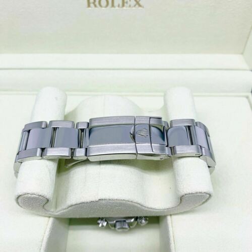 Rolex 40MM Daytona Stainless Watch Ref # 116520 Z Engraved Serial Box Papers