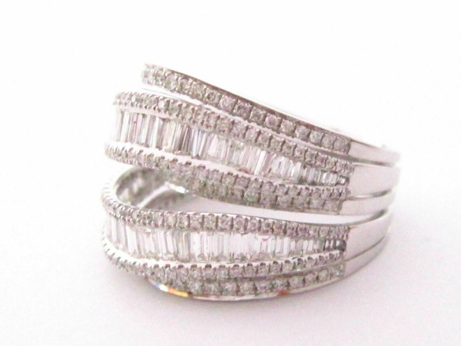 2.00 TCW Round & Baguette Diamonds Cocktail Ring Size 7 G VS2 18k White Gold