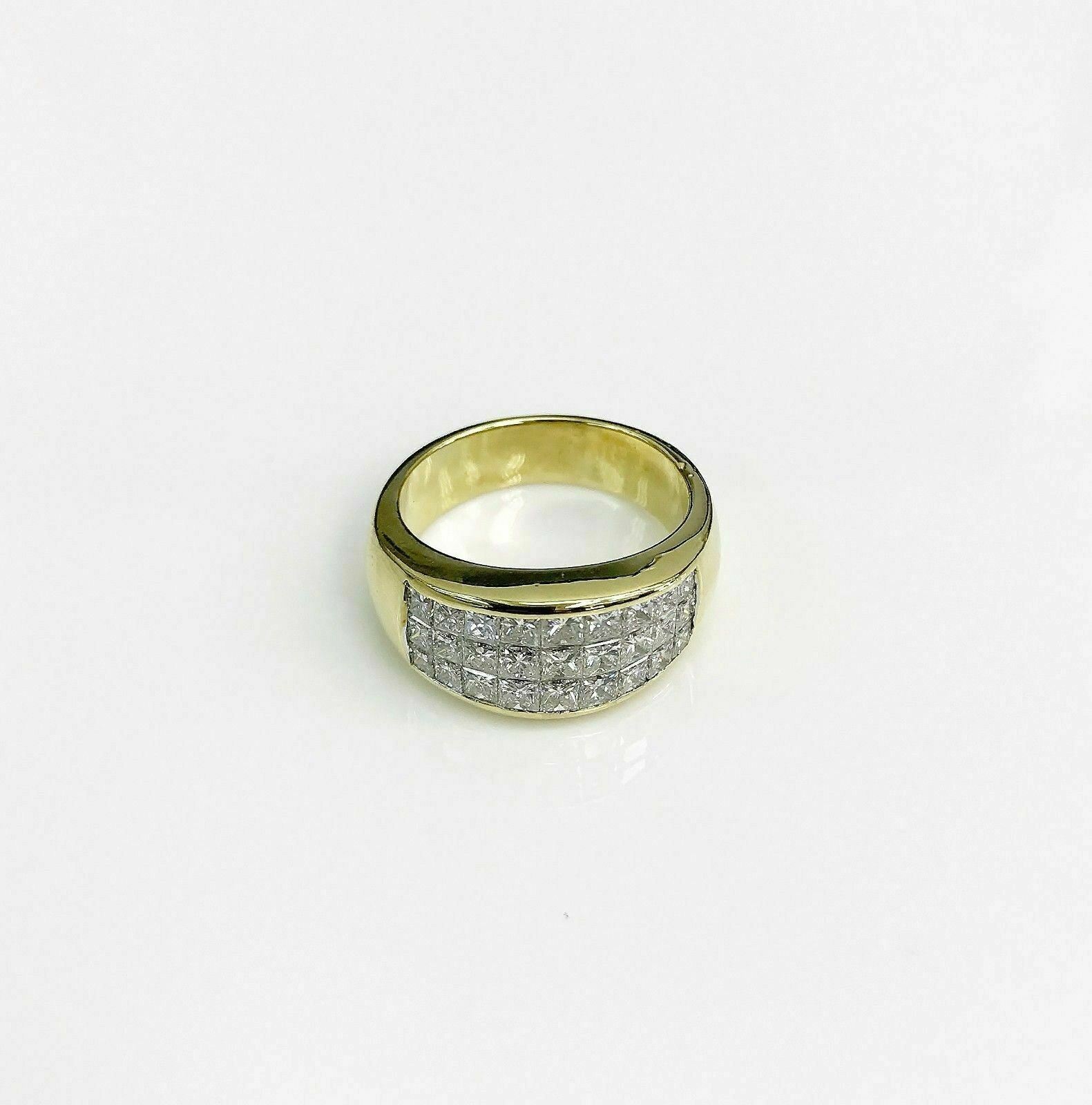 $5,200 Retail 1.60 Carats Princess Cut Invisible Set Diamond Anniversary Ring