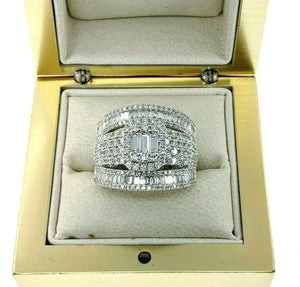 2.33 Carats t.w. Diamond Anniversary Ring 18K Gold G VS Diamonds 17 mm Width