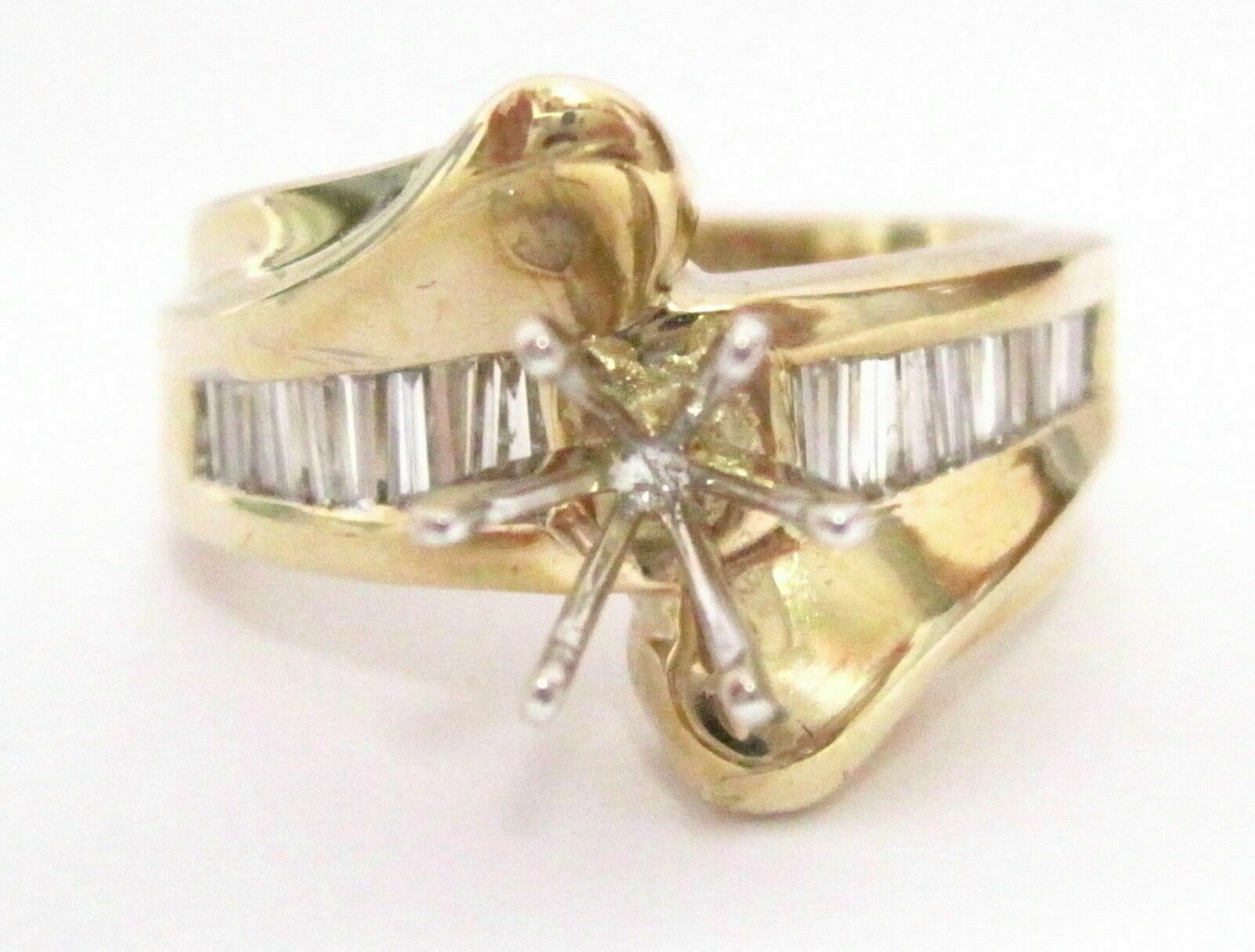 Fine 6 Prongs Semi-Mounting Baguettes Diamond Bridal Ring 14kt Yellow Gold