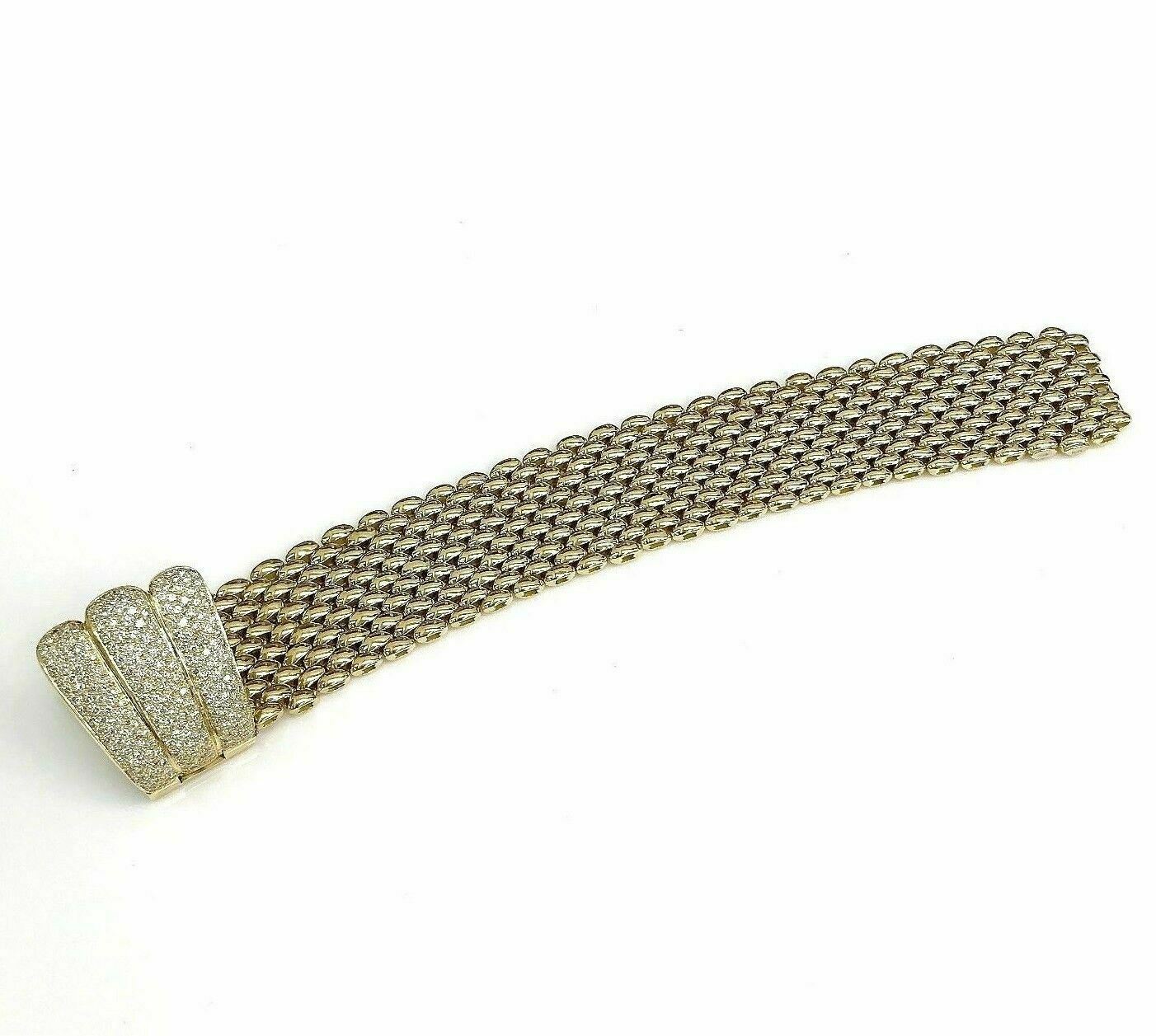1980's 3.20 Carats Diamond Clamshell Bracelet Solid 18K Gold 3.45 OZ 1 Inch Wide