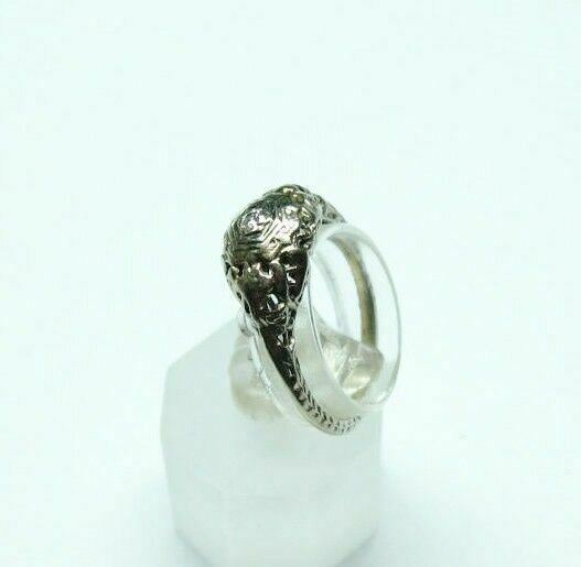 Antique Old Mine Cut diamond Wedding/Engagement Ring F VS 0.10 Carat 18K