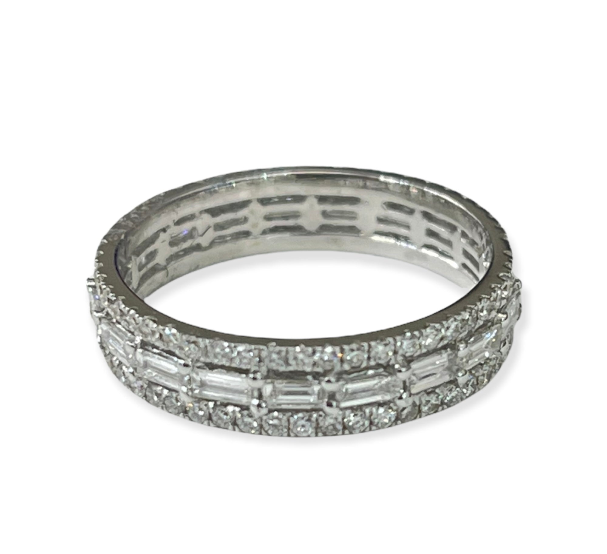 Diamond Band Baguettes and Round Brilliants Size 6.5 White Gold 18kt