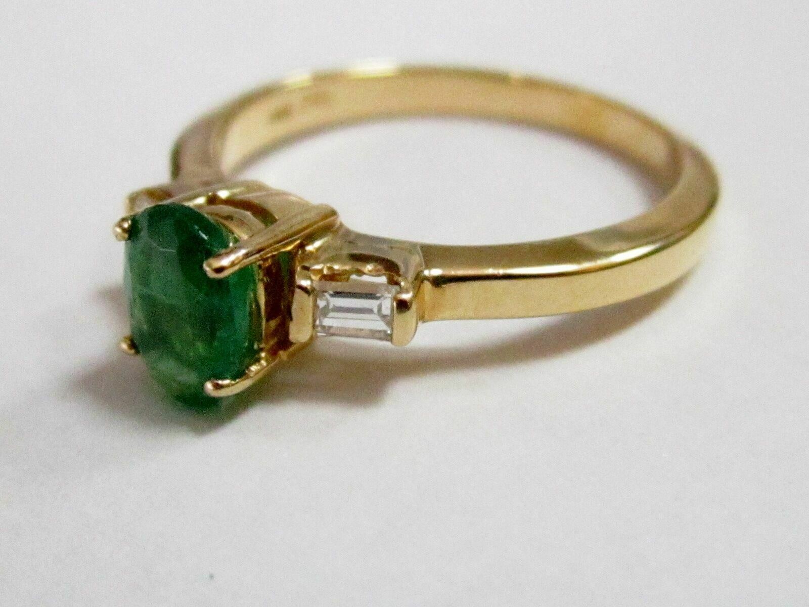 .89Ct Oval Green Emerald & Round Diamonds Solitaire Ring Size 7 14k Yellow Gold