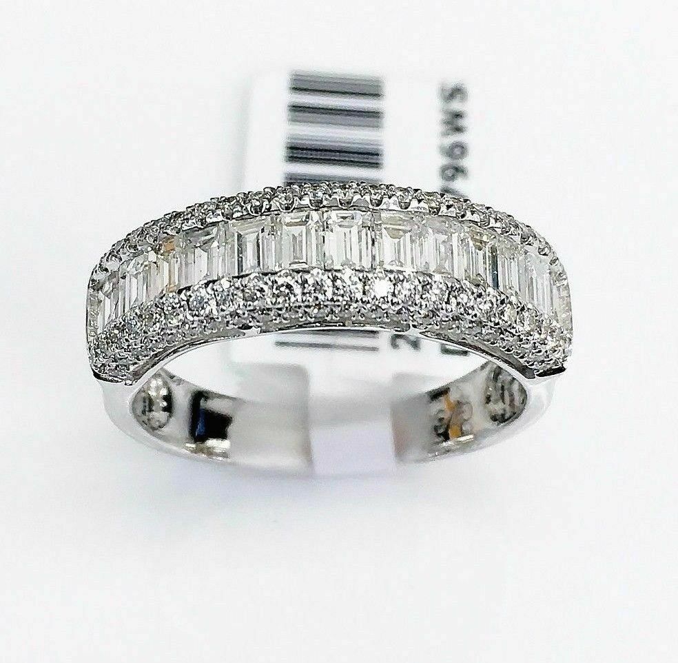 1.25 Carats t.w. Diamond Anniversary/Wedding Ring 18K Gold G VS Diamonds 3 Sided