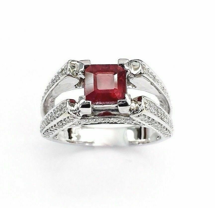 3.20 Carats t.w. Diamond and Ruby Ring Diamonds on all Sides 14K Gold Brand New