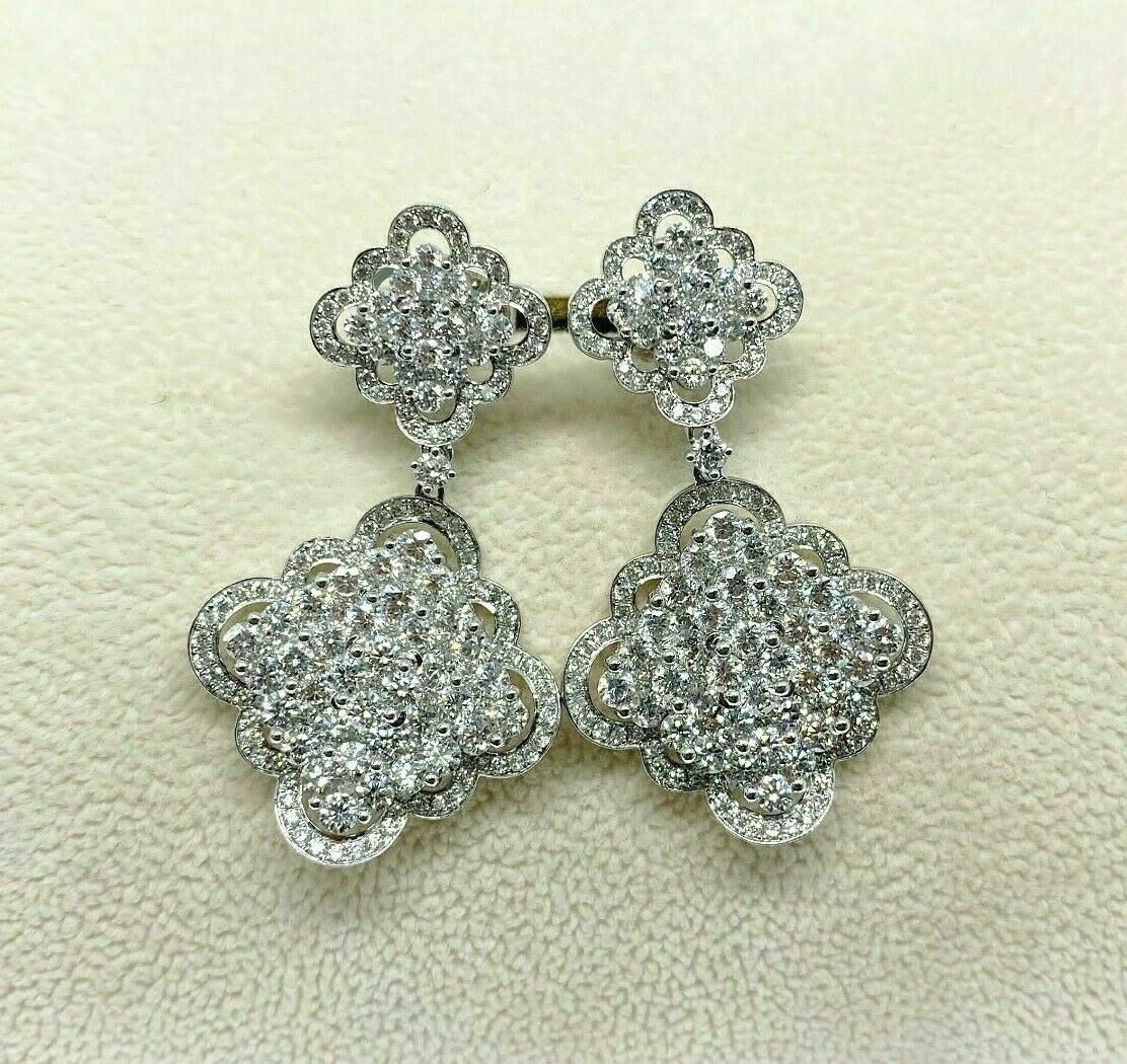 7.53 Carats t.w. Diamond Chandelier Dangle Earrings 18 Karat Gold 1.60 Inch Drop
