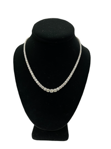 Graduated Tennis Diamond Necklace Chain 18kt White Gold
