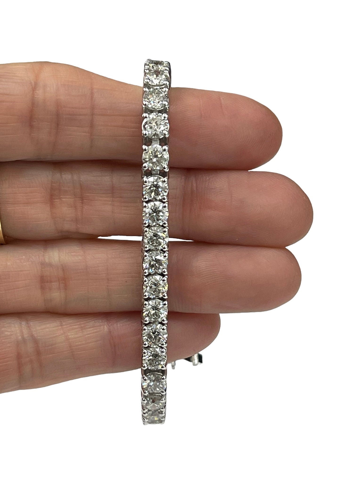 Tennis Bracelet Round Brilliants Diamonds 12.23 Carats White Gold