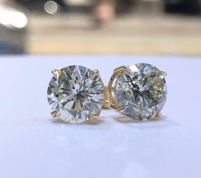 100% Natural off white 5.64 Carats t.w. Diamond SI1-2 Stud Earrings 14K Yellow