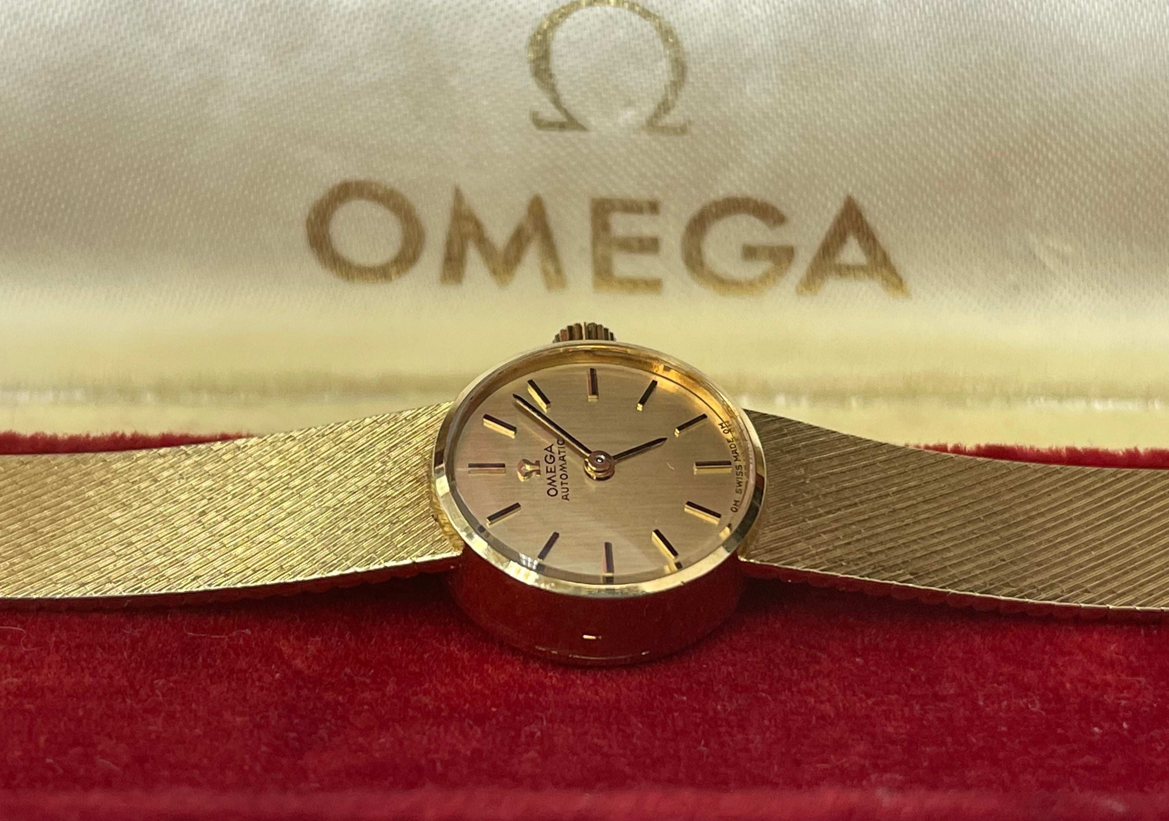 OMEGA Vintage Yellow Gold Watch 29.65 Grams 14Kt