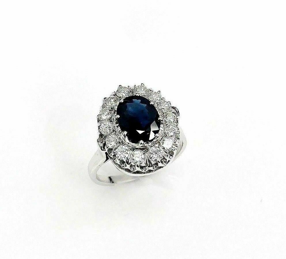 3.65 Carats Vintage Diamond and Sapphire Halo Ring 14K Gold 2.75 Carats Sapphire