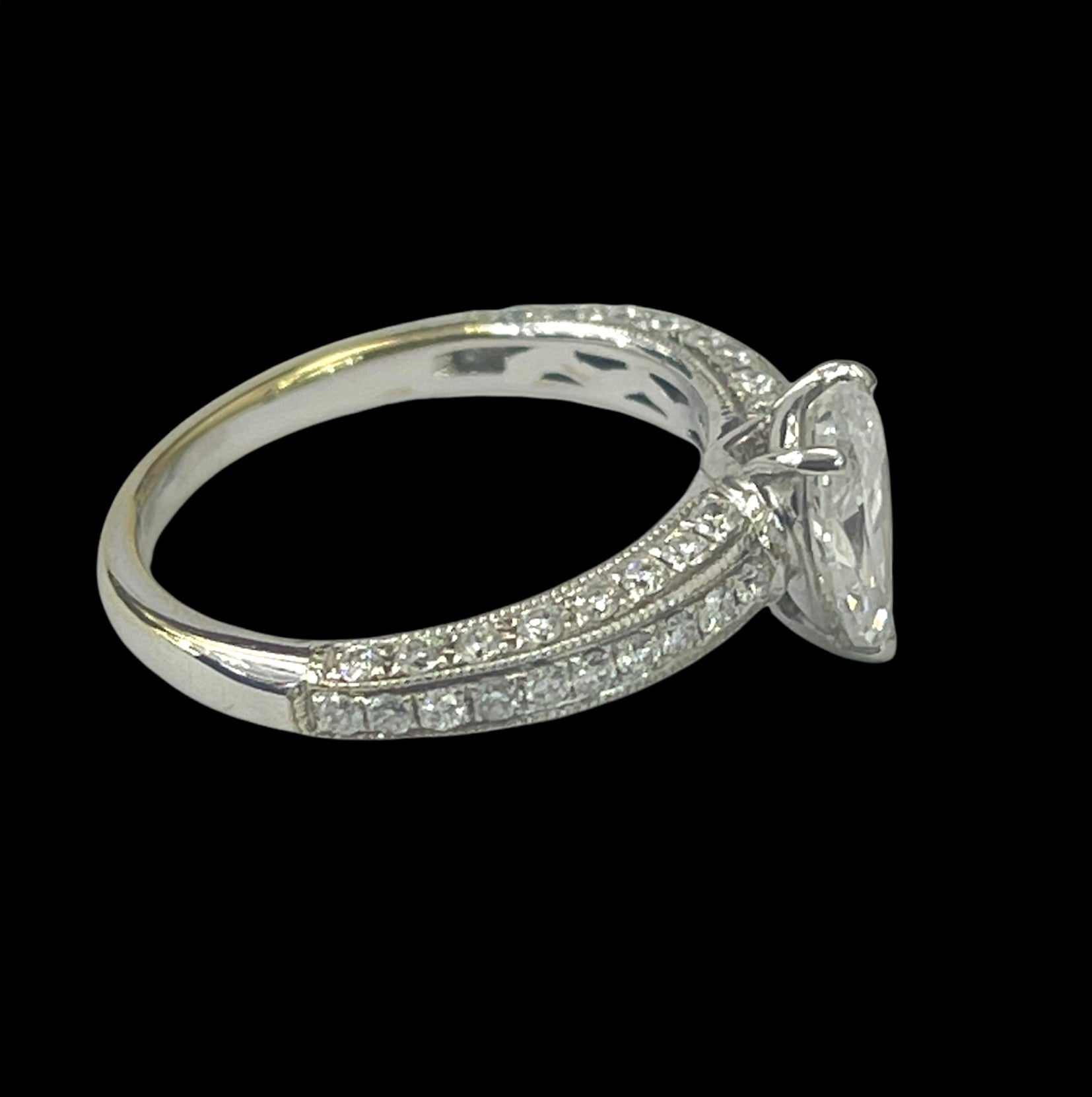 Pear Solitaire Diamond Ring With Accents White Gold 18kt